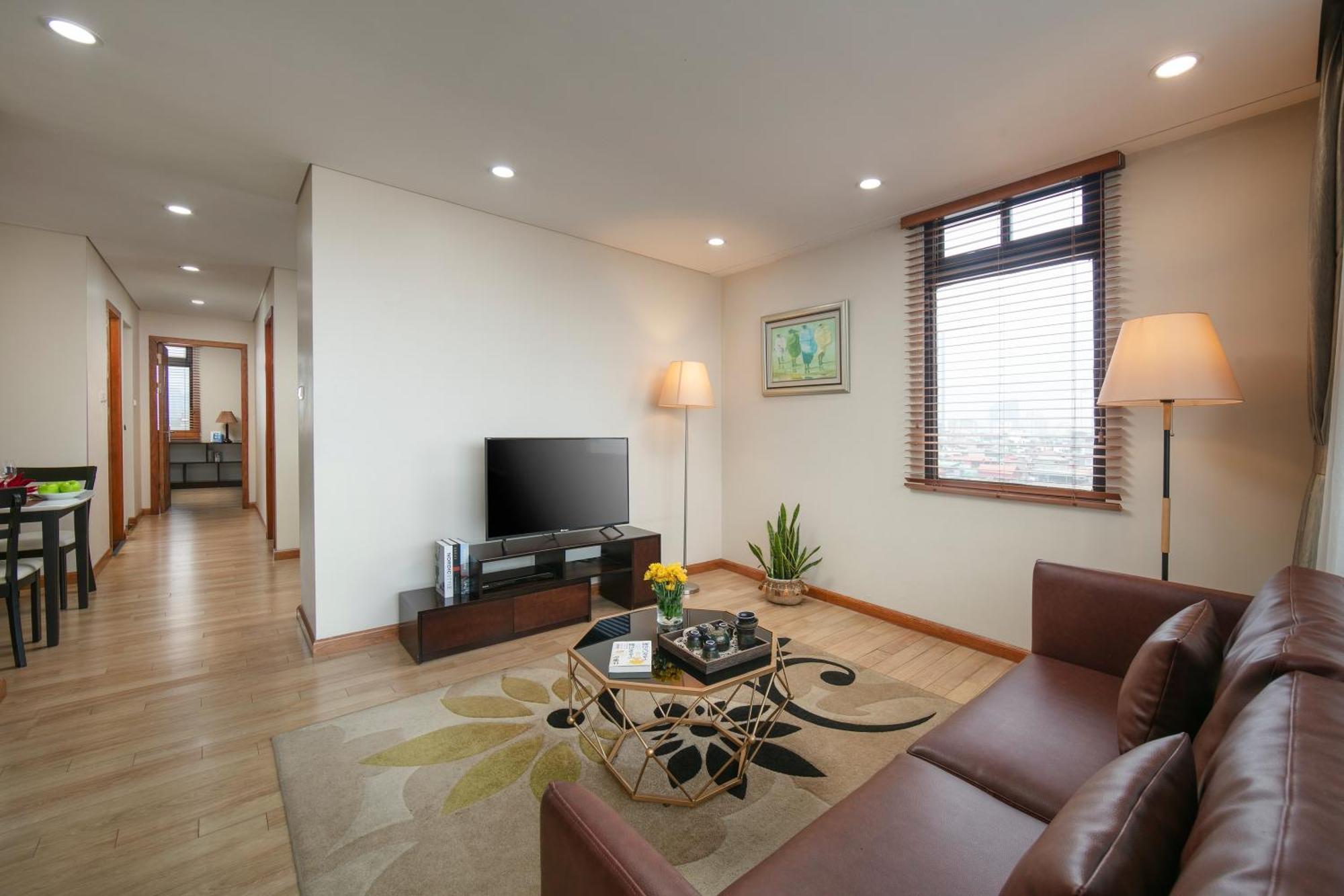 Hb Serviced Apartment - 121B Quan Hoa ハノイ市 エクステリア 写真