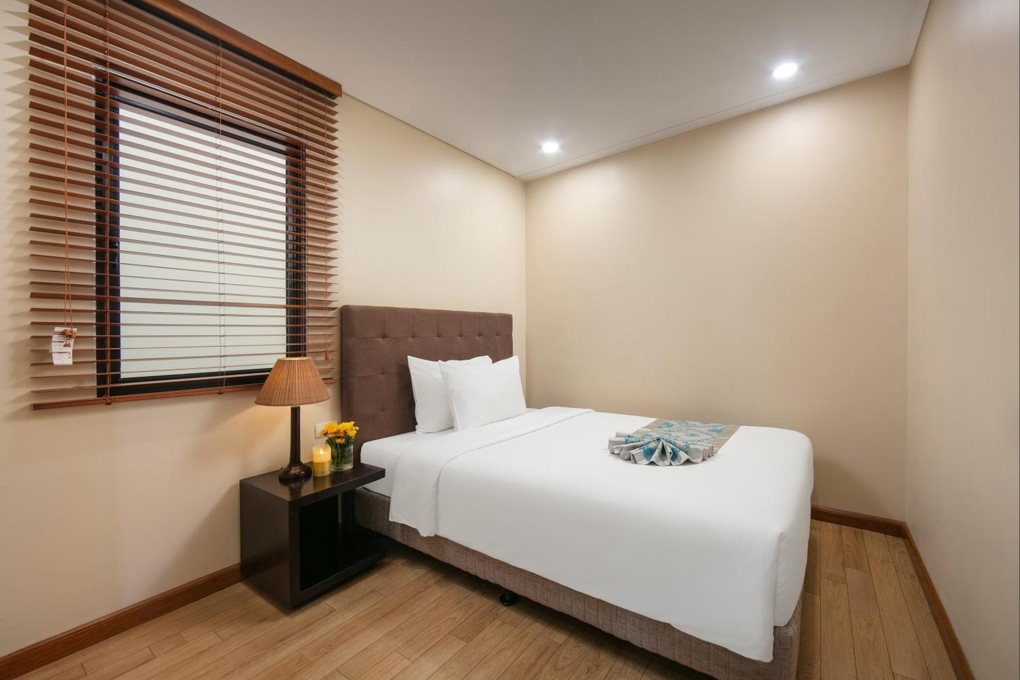 Hb Serviced Apartment - 121B Quan Hoa ハノイ市 エクステリア 写真