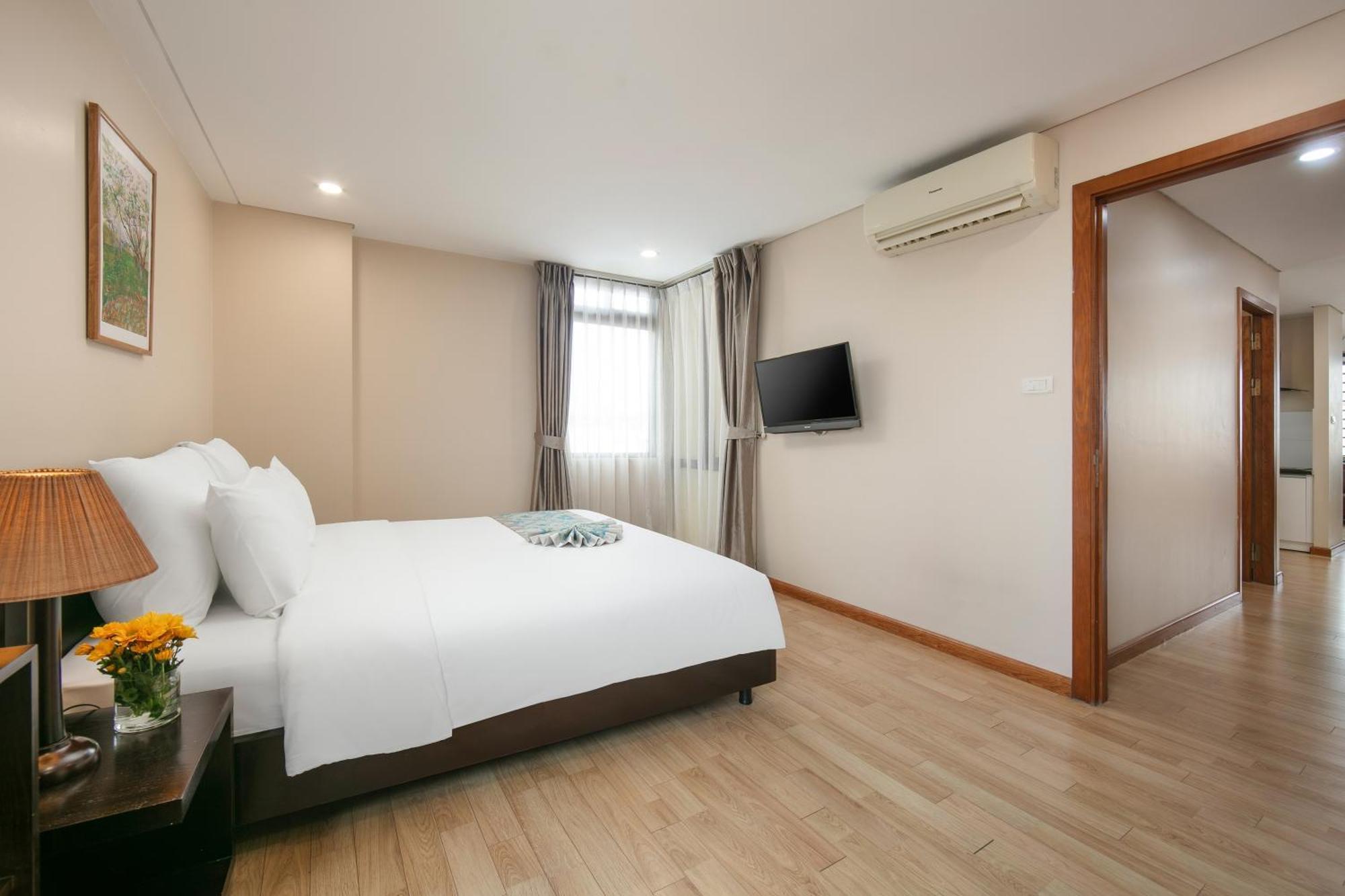 Hb Serviced Apartment - 121B Quan Hoa ハノイ市 エクステリア 写真