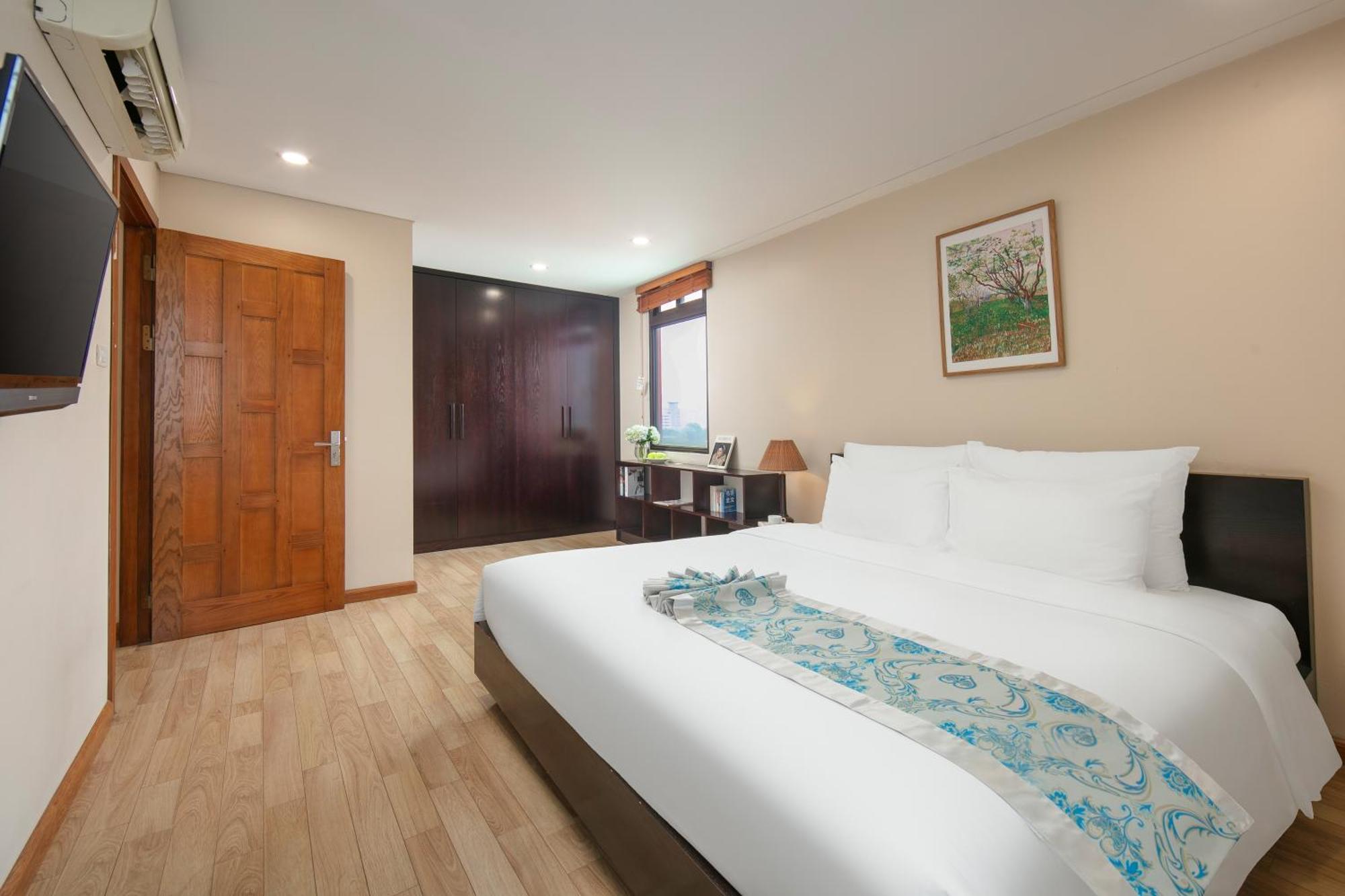 Hb Serviced Apartment - 121B Quan Hoa ハノイ市 エクステリア 写真