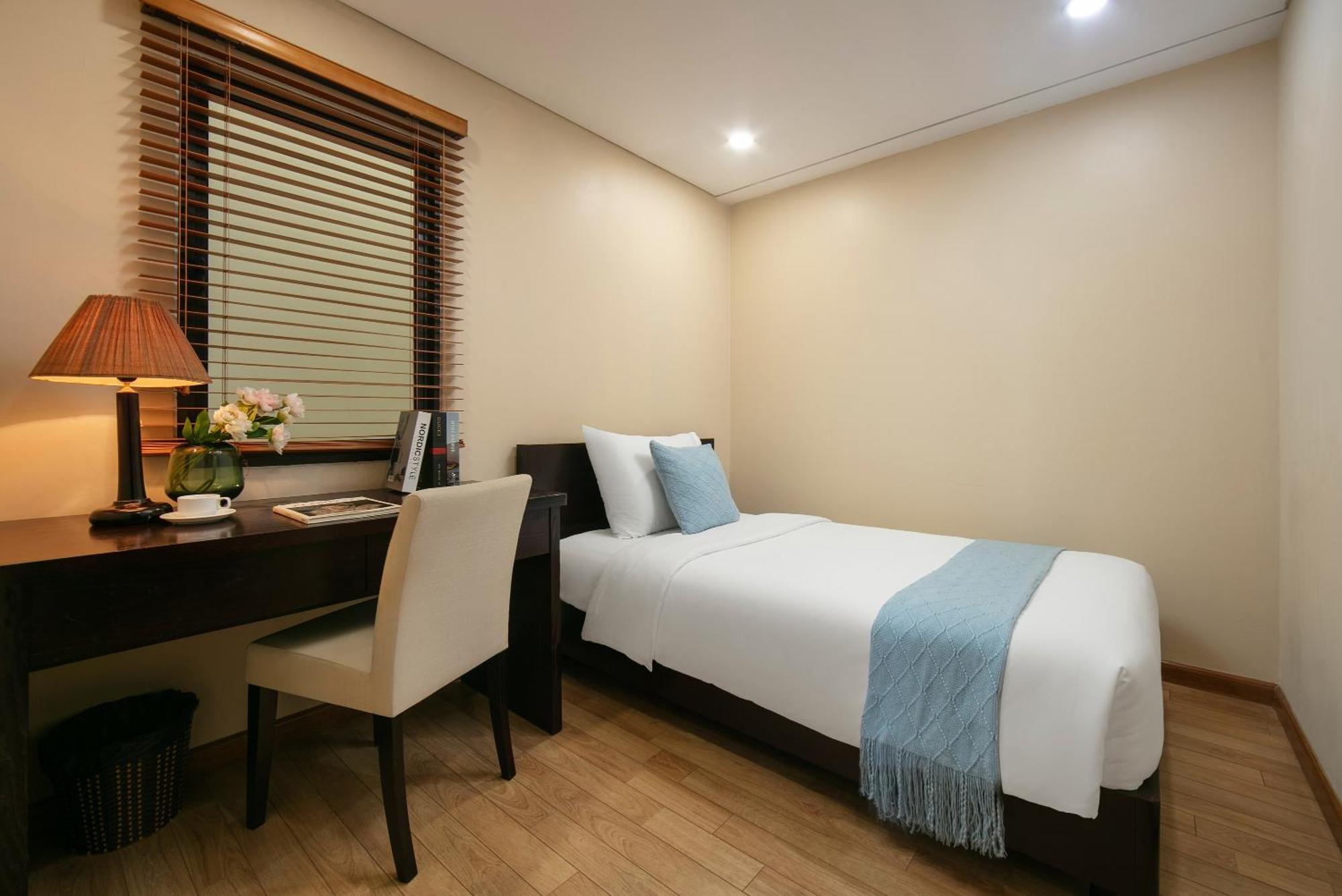 Hb Serviced Apartment - 121B Quan Hoa ハノイ市 エクステリア 写真