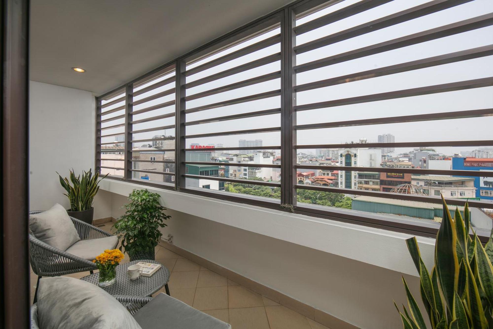 Hb Serviced Apartment - 121B Quan Hoa ハノイ市 エクステリア 写真