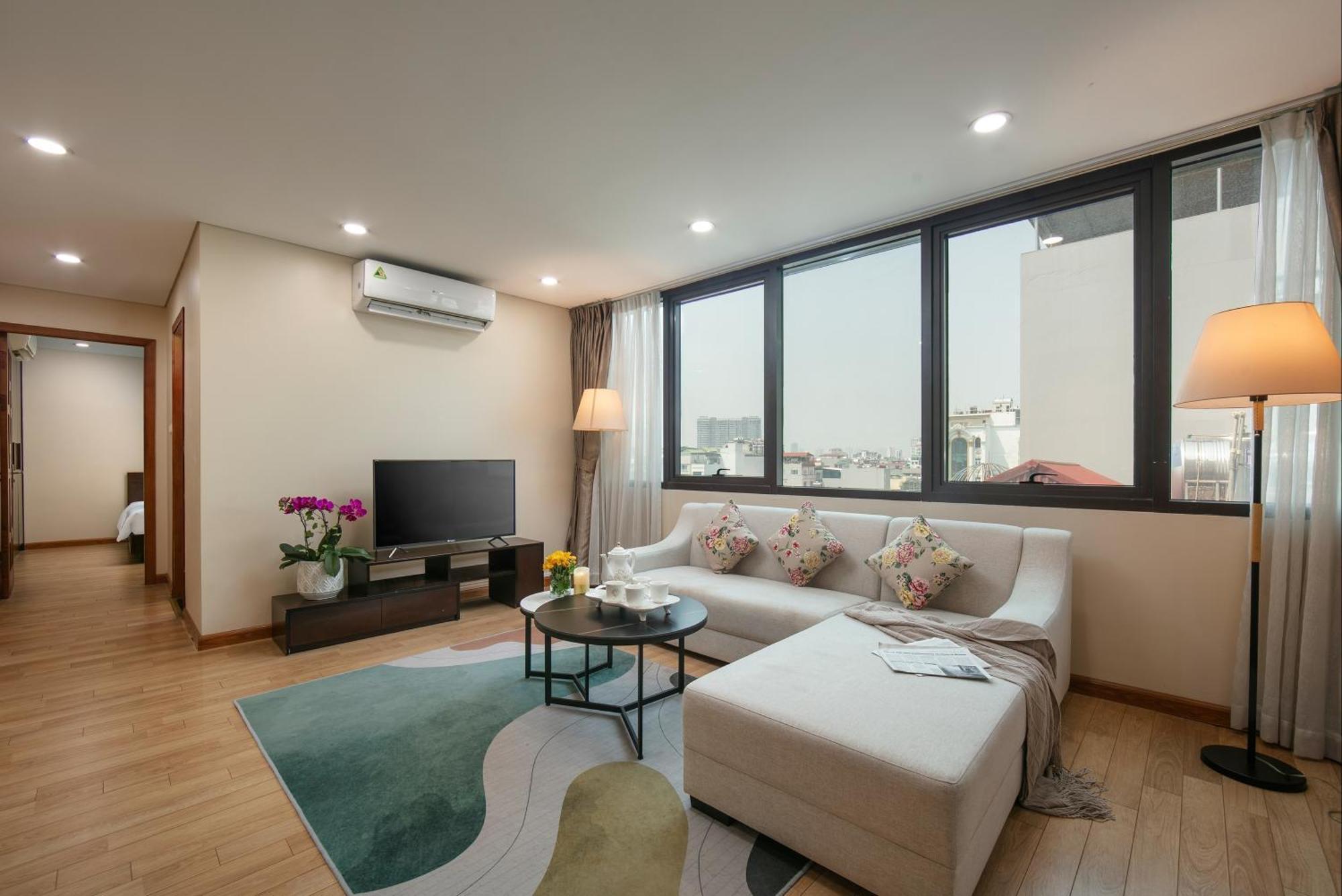 Hb Serviced Apartment - 121B Quan Hoa ハノイ市 エクステリア 写真