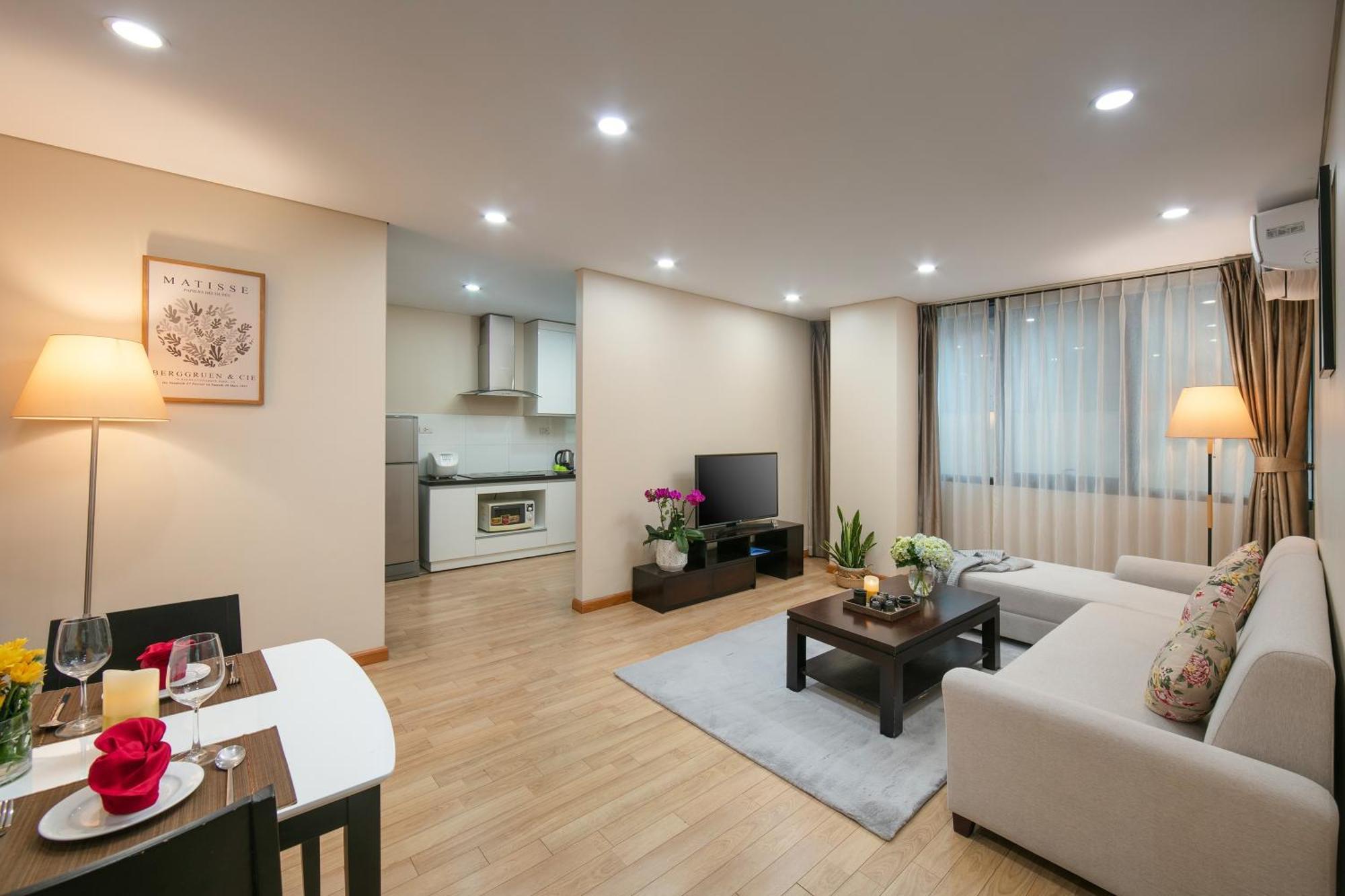 Hb Serviced Apartment - 121B Quan Hoa ハノイ市 エクステリア 写真